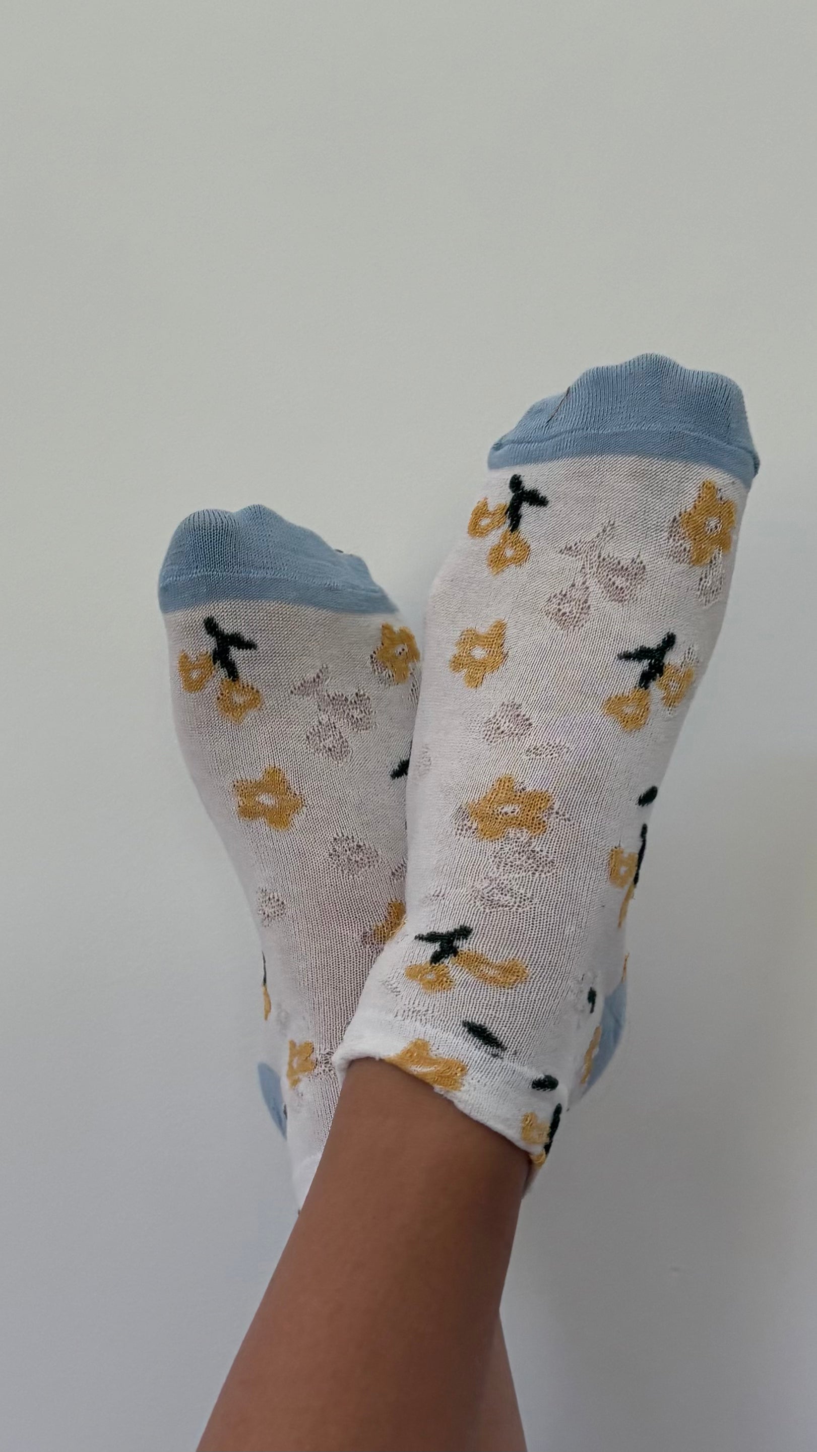 Soft Bloom Socks